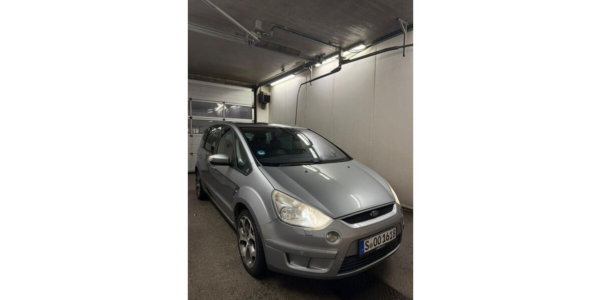 Ford S-Max 318.000 km 2.950 € Frechen 50226