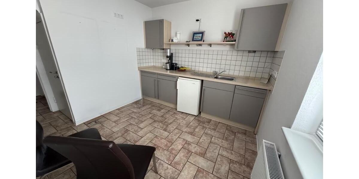 Bürohaus 6 Räume ca. 100 m2 zimmer