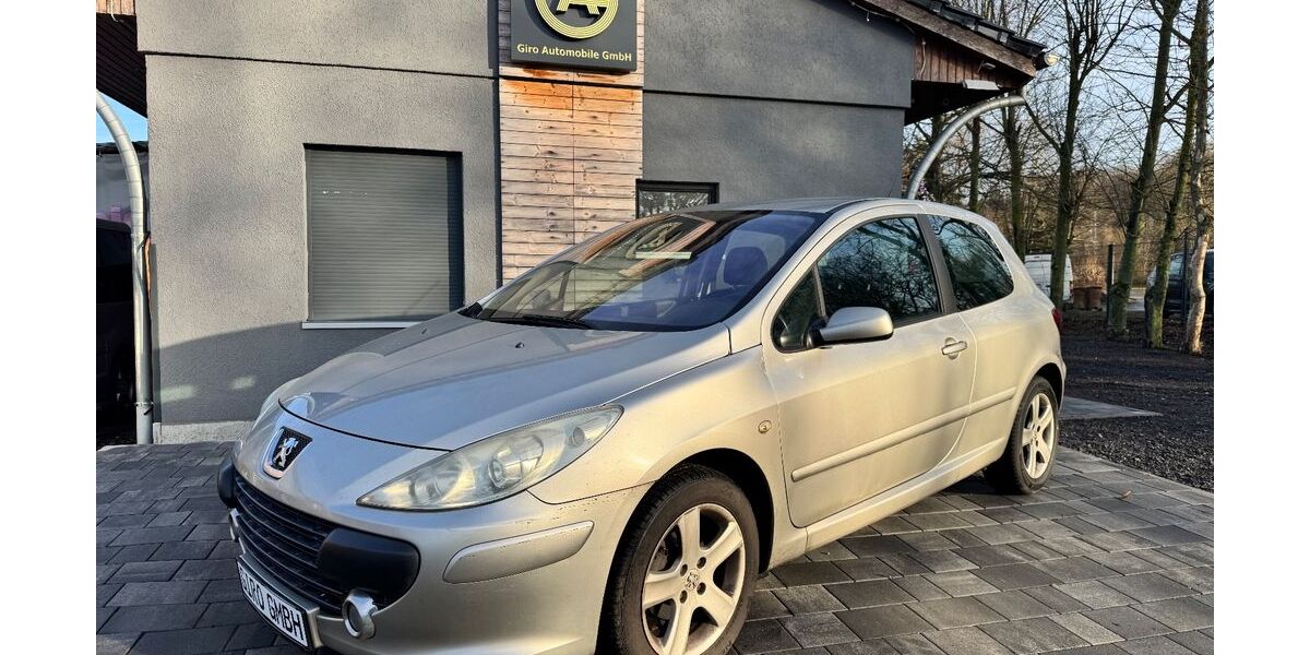 Peugeot 307 102.000 km 3.870 &euro; Rostock 18055