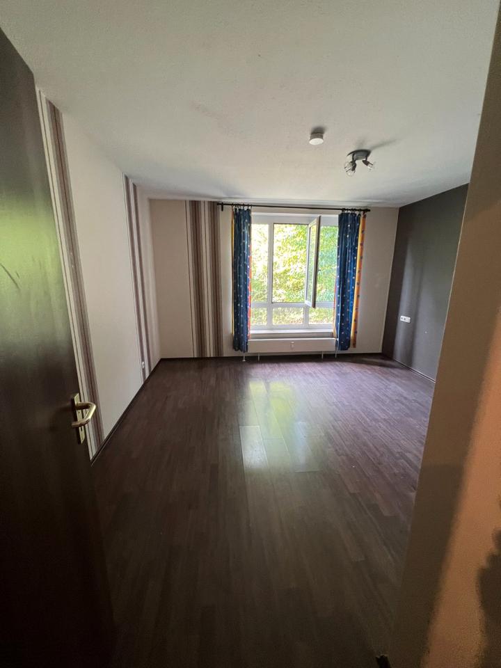 Etagenwohnung Würzburg Heuchelhof - 2 Zimmer, 60 m&sup2;, 210.000&euro; | Angebot:27297027
