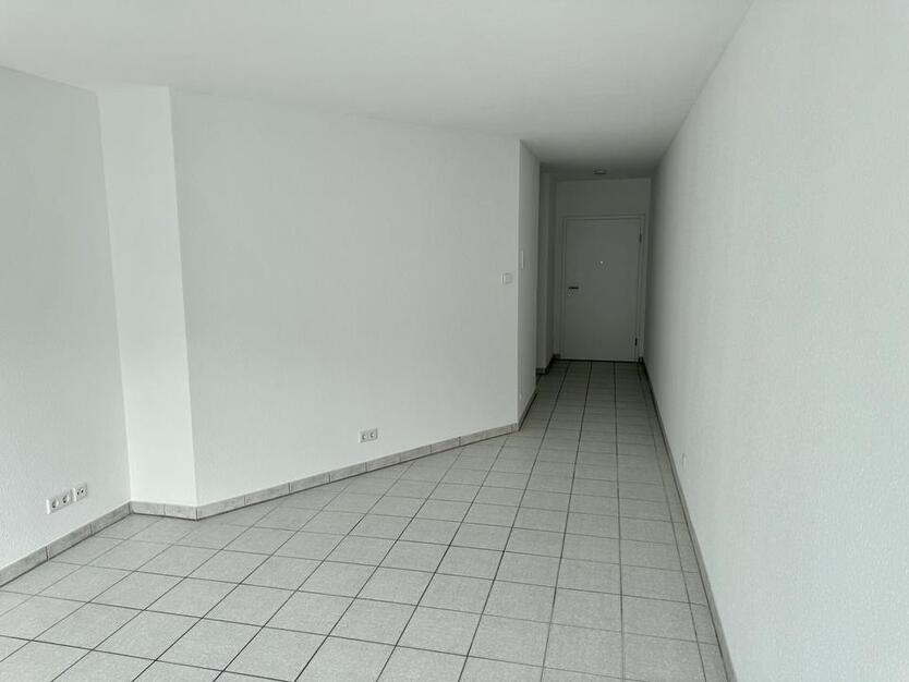 Helle 2-Zimmer-Wohnung mit zwei Balkonen und Tiefgarage