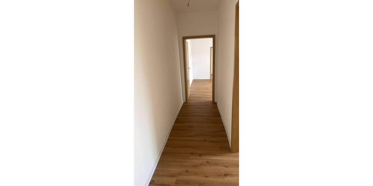Etagenwohnung Zwickau Bahnhofsvorstadt - 3 Zimmer, 90 m&sup2;, 550&euro; | Angebot:26695006
