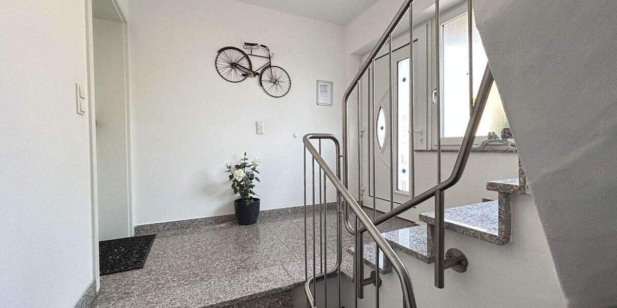 Etagenwohnung Warburg - 4 Zimmer, 143 m&sup2;, 209.000&euro; | Angebot:25877690