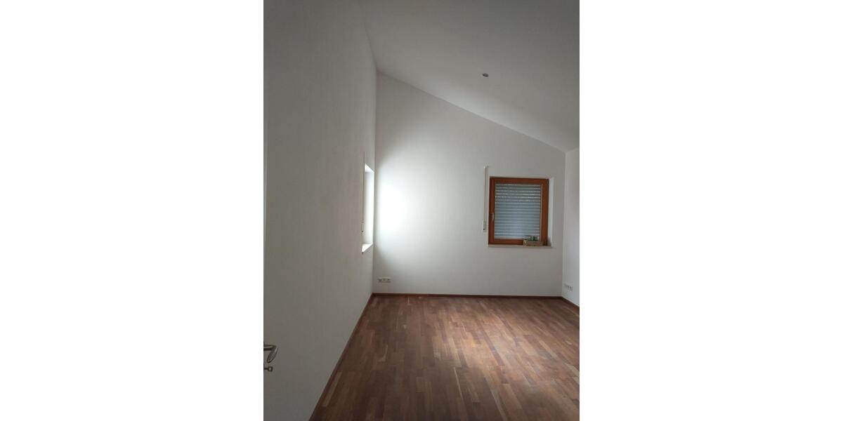 Doppelhaushälfte Glonn - 4 Zimmer, 130 m&sup2;, 1.900&euro; | Angebot:25948203