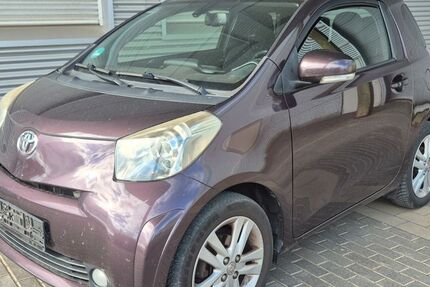 Toyota IQ 193.000 km 2.600 &euro; Düren 52349