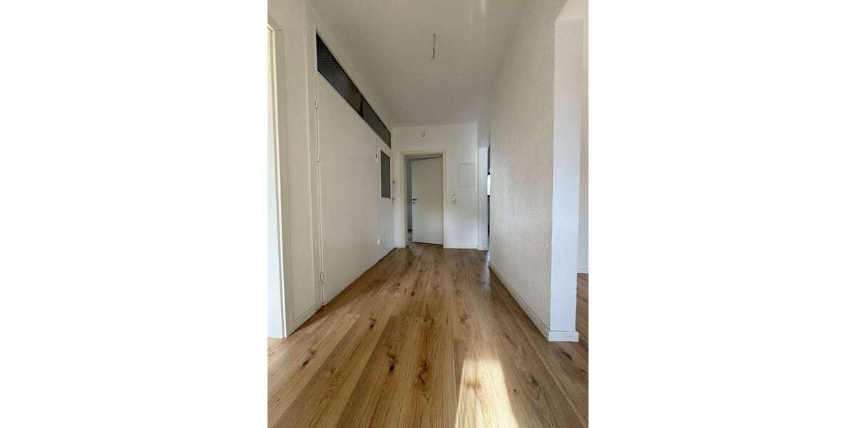 Helle 3-Zimmer-Dachgeschosswohnung in St. Ingbert-Rentrisch ( Saniert) - 3- Saarbrücken | Angebot:27111787