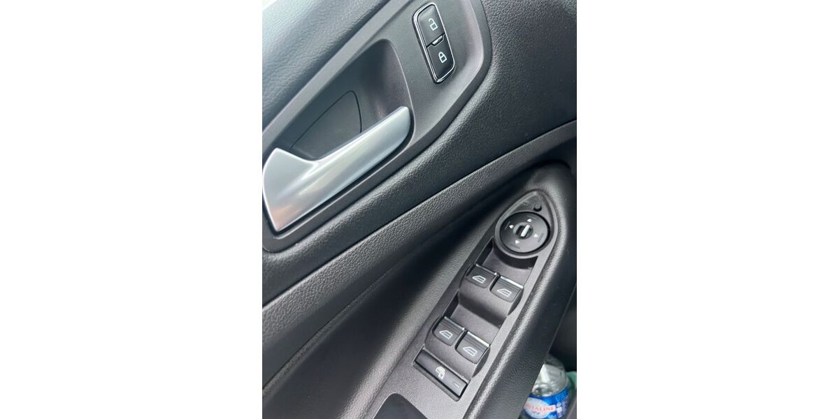 Ford Kuga 30.000 km 17.999 &euro; Worms 67547