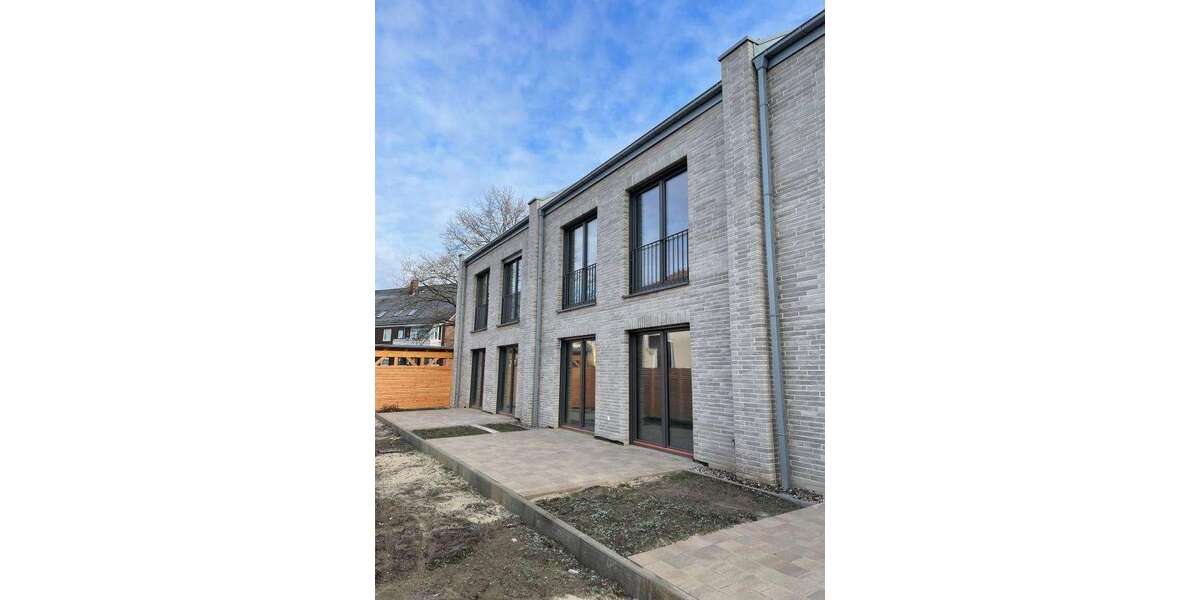 Haus zum Mieten in Burgwedel 2.100 € 156 m² 5 zimmer