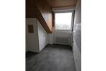 Dachgeschoßwohnung Dinslaken Hiesfeld - 2.5 Zimmer, 73 m&sup2;, 600&euro; | Angebot:26396476