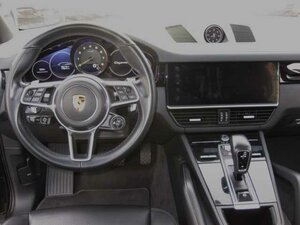 Porsche Cayenne Plug-In-Hybrid Top Ausst.Mod.2022 156.000 km 43.999 &euro; Biebesheim 64584