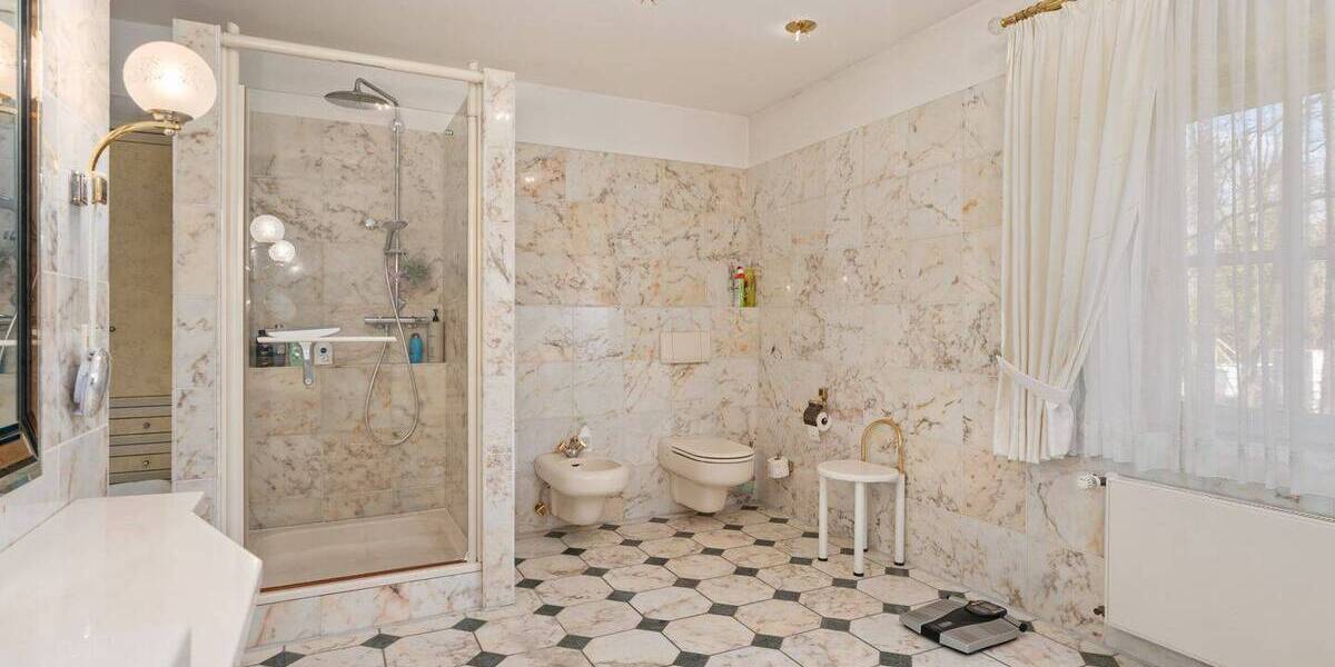 Einfamilienhaus Gnarrenburg / Karlshöfen Karlshöfen - 5 Zimmer, 402 m&sup2;, 585.000&euro; | Angebot:26275130