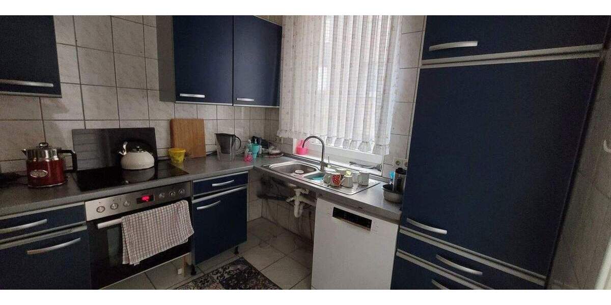 Etagenwohnung Stuttgart Zuffenhausen - 3 Zimmer, 84 m&sup2;, 1.290&euro; | Angebot:25051700