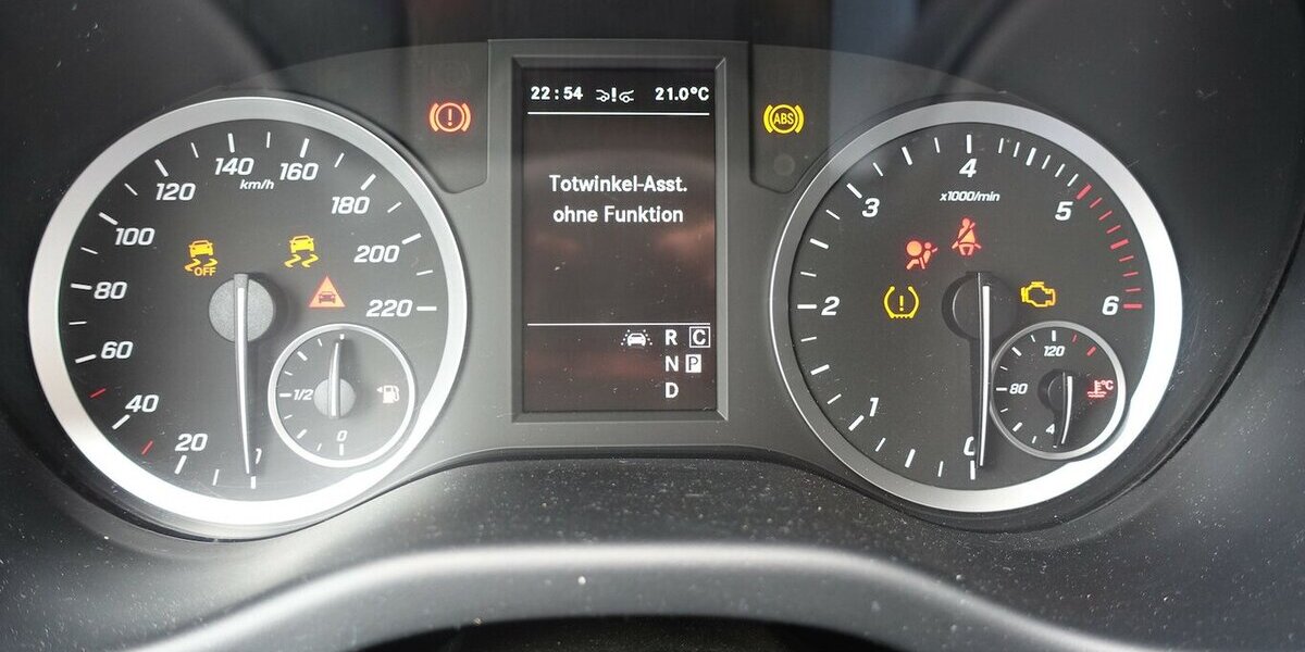 Mercedes-Benz Vito Tourer 119 CDI RWD PRO lang 9-Sitzer voll fah 242.000 km 16.950 &euro; Neumarkt/OPf 92318