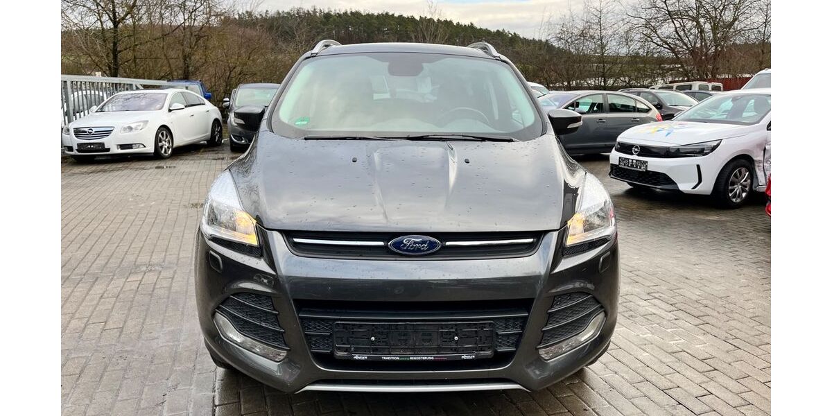 Ford Kuga 70.000 km 8.799 &euro; Buchen 74722