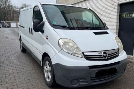 Opel Vivaro 248.000 km 4.500 &euro; Essen 45143