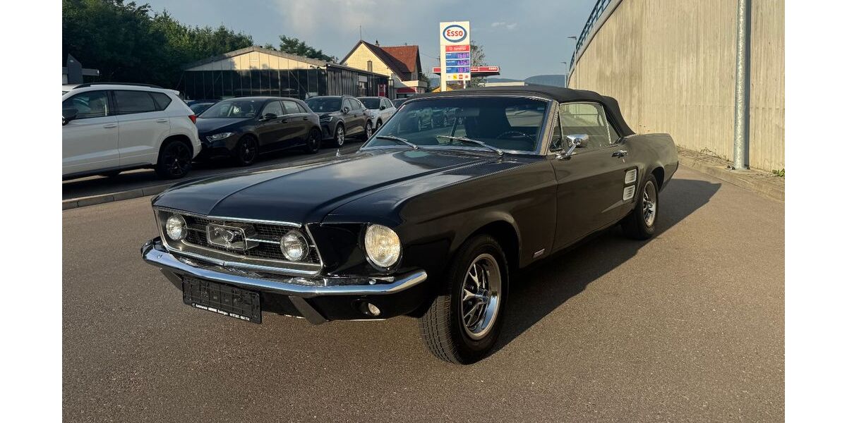 Ford Mustang 79.000 km 39.400 &euro; Essingen­­­ 73457