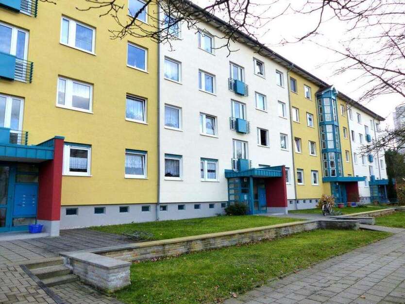 Wohnung zum Mieten in Hoyerswerda 329 € 62.01 m²
