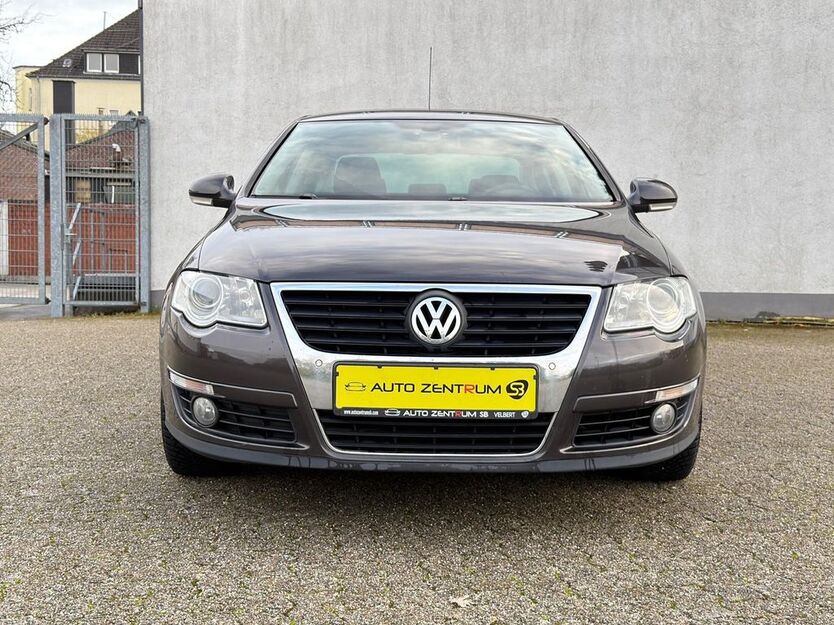 VW Passat 168.800 km 7.490 € Velbert 42553