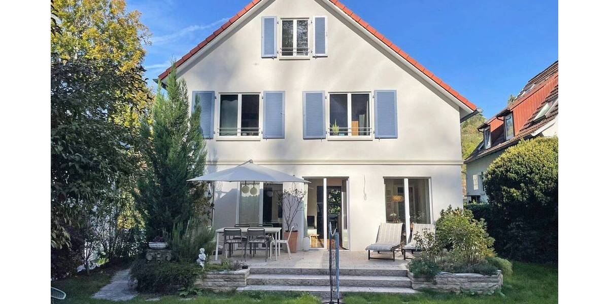 Einfamilienhaus Stuttgart Süd - 5 Zimmer, 215 m&sup2;, 4.500&euro; | Angebot:26779855