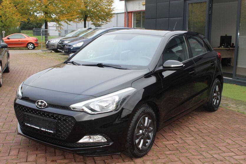 Hyundai i20 57.330 km 9.500 € Großefehn 26629