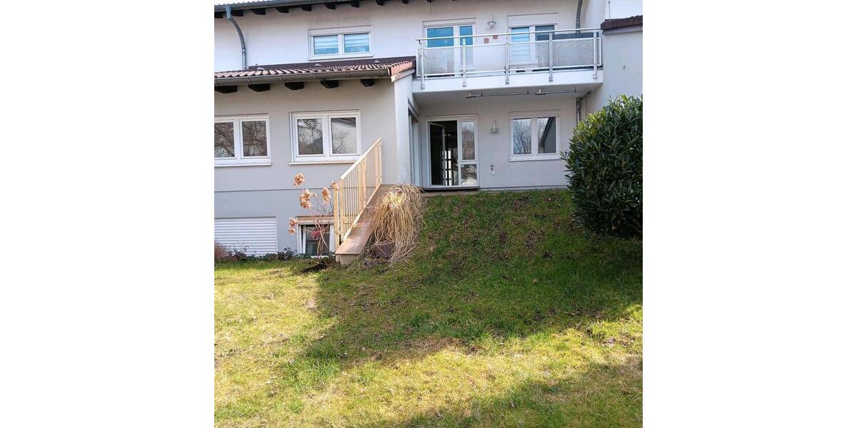 Erdgeschoßwohnung Bad Liebenwerda - 3 Zimmer, 90 m&sup2;, 630&euro; | Angebot:25513523