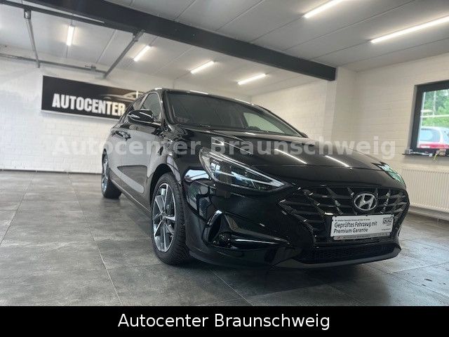 Hyundai i30 123.000 km 12.200 &euro; Braunschweig 38112