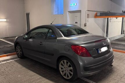 Peugeot 207 154.251 km 1.980 &euro; München 81249