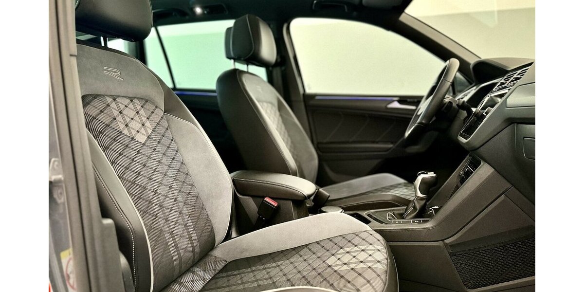 VW Tiguan R-Line / Pano / Kamera / KeylessGO 29.000 km 40.990 &euro; Mönchengladbach 41066