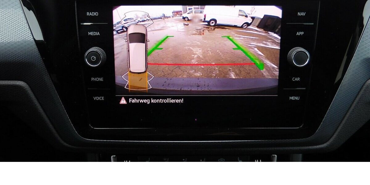 VW Touran 1.5 Comfortlin Active TSI 5 Sitze Navi 21.400 km 25.990 &euro; Vordorf 38533