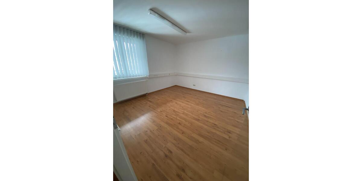 Gewerbeobjekt Bad Neustadt an der Saale - 913&euro; | Angebot:25148400