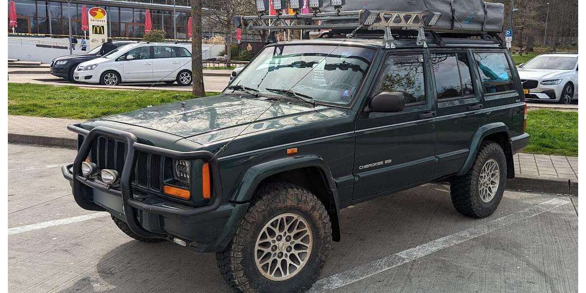 Jeep Cherokee 222.000 km 13.500 &euro; Südheide 29303