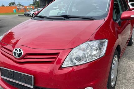 Toyota Auris 225.000 km 3.499 &euro; Herbolzheim 79336
