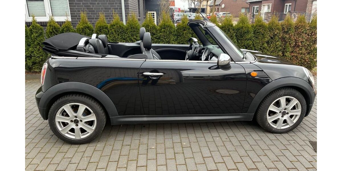 Mini Cooper Cabrio 124.490 km 4.400 &euro; Rehden 49453