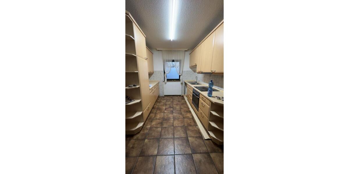 Einfamilienhaus Wenden - 6 Zimmer, 181 m&sup2;, 2.000&euro; | Angebot:25307307