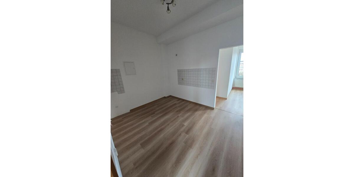 Etagenwohnung Waltershausen - 3 Zimmer, 56 m&sup2;, 391&euro; | Angebot:25783759
