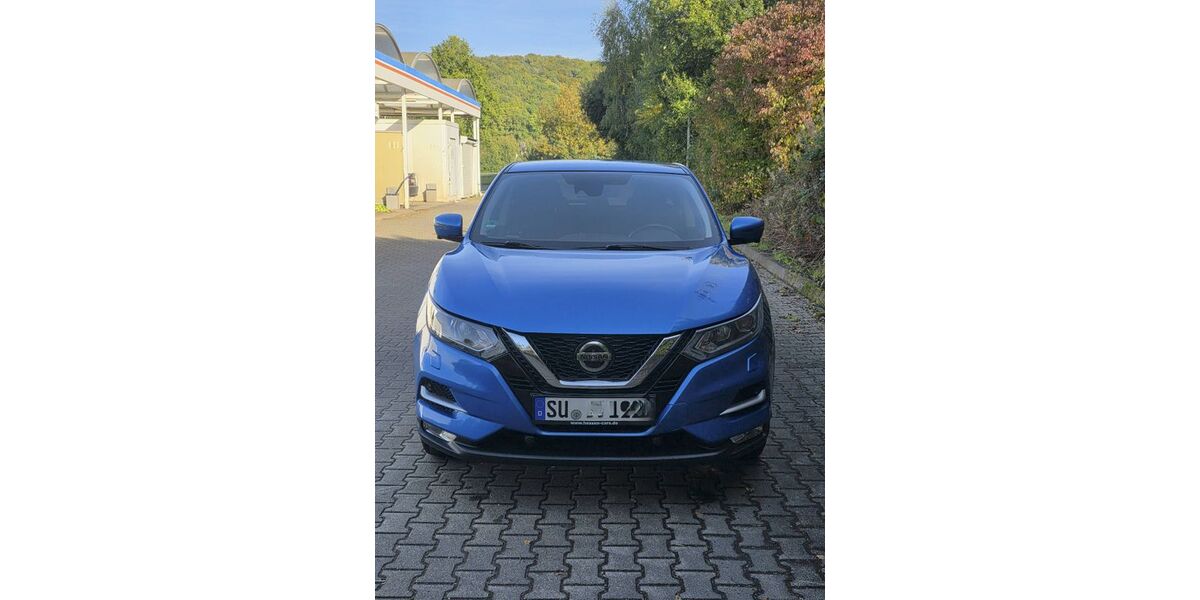 Nissan Qashqai 133.000 km 12.950 &euro; Windeck 51570