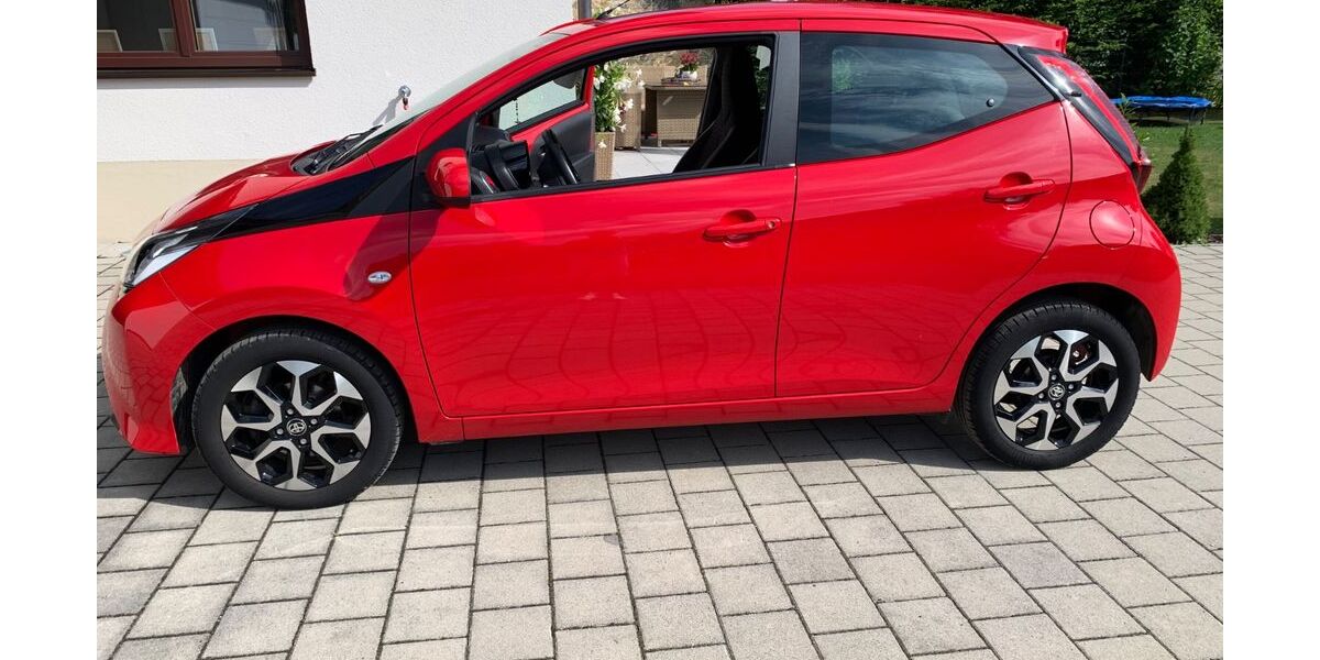 Toyota Aygo (X) 38.000 km 9.200 &euro; Weihenstephan 84098