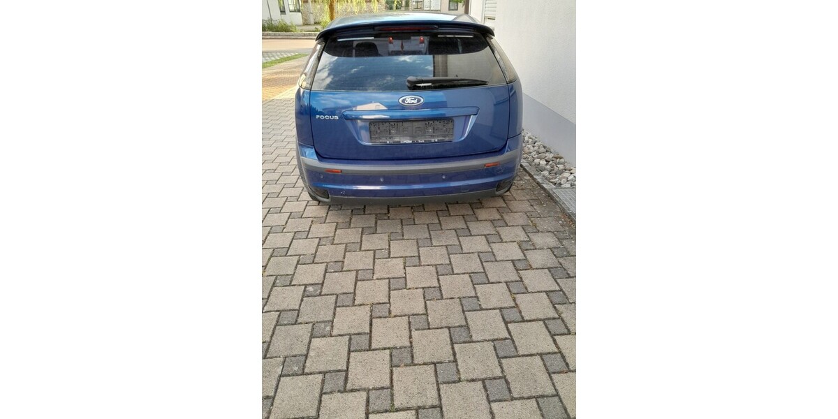 Ford Focus 195.982 km 2.300 € Schelklingen 89601
