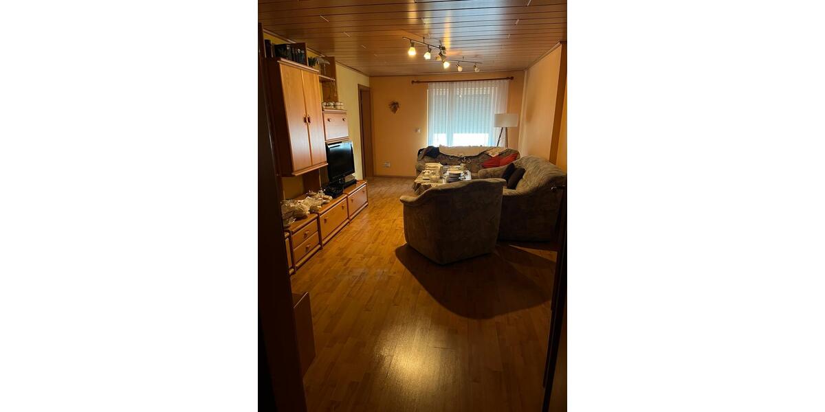 Etagenwohnung Salzgitter Ortschaft Ost - 3 Zimmer, 83 m&sup2;, 90.000&euro; | Angebot:27168760