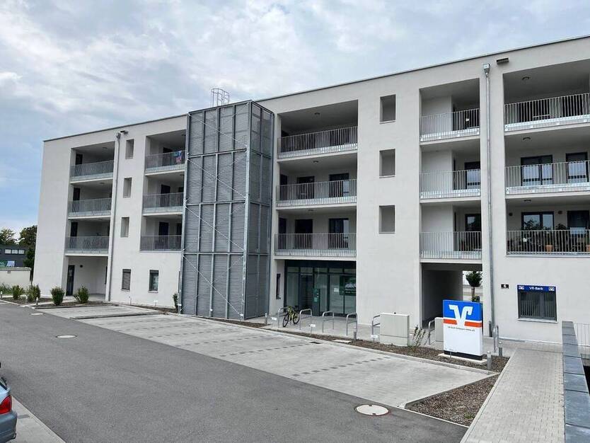 ab 01.07. - Großzügige 3-Zimmer-Wohnung in Wörth a.d. Donau