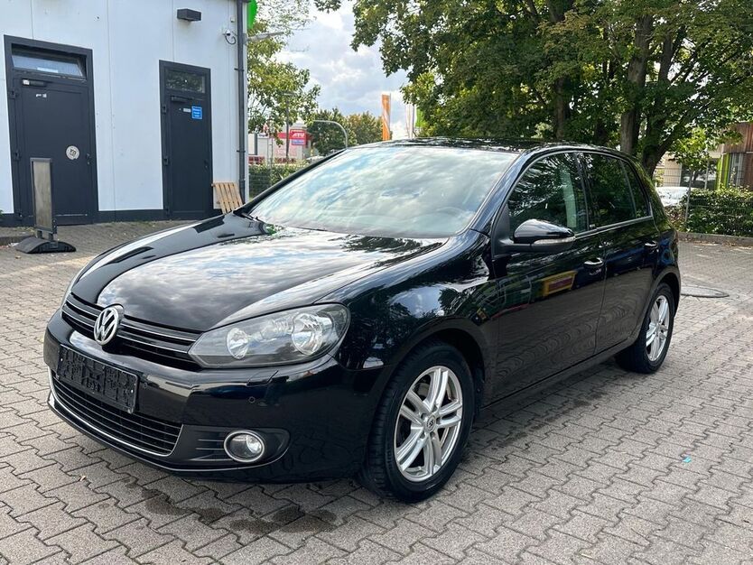 VW Golf 152.300 km 5.999 € Lübeck 23560