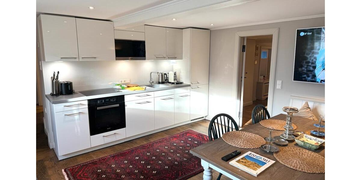 Erdgeschoßwohnung Sylt - 3 Zimmer, 75 m&sup2;, 2.100&euro; | Angebot:25170562