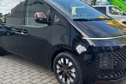 Hyundai STARIA 41.887 km 38.985 &euro; Chemnitz 09120