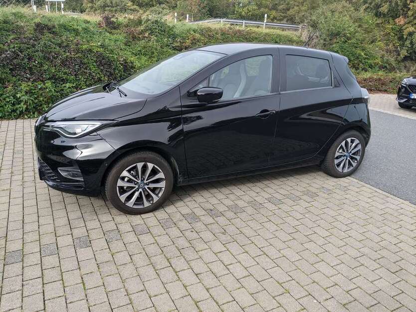 ZOE