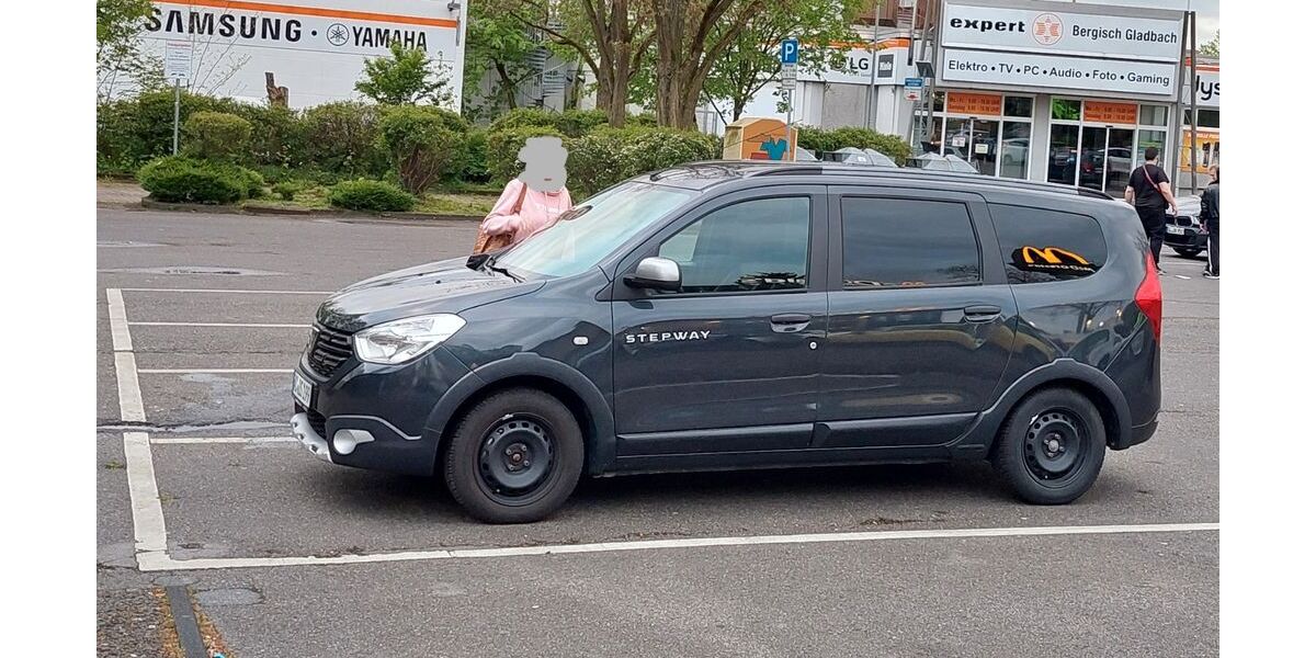 Dacia Lodgy 84.400 km 9.100 &euro; Baesweiler 52499