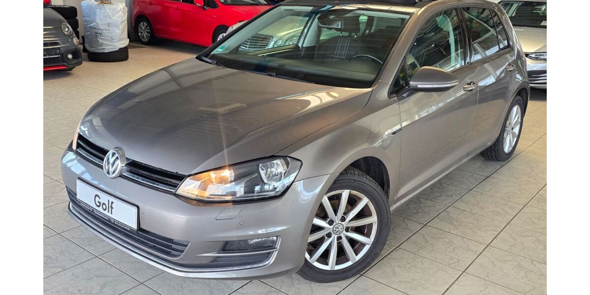 VW Golf 118.000 km 10.900 € Ichenhausen 89335