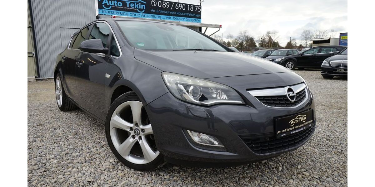 Opel Astra 126.973 km 8.950 &euro; München 81829