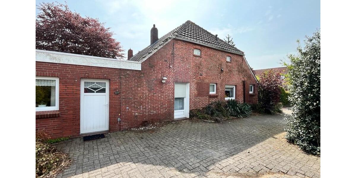 Etagenwohnung Upgant-Schott Schott - 4 Zimmer, 130 m&sup2;, 900&euro; | Angebot:26412627