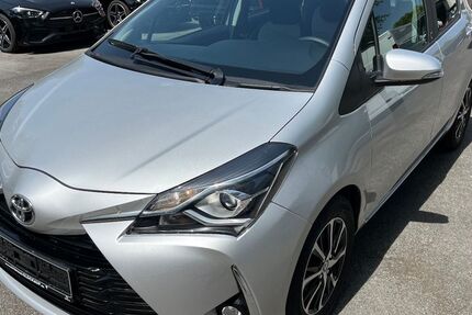 Toyota Yaris 4.557 km 14.900 &euro; Oberhausen 46045