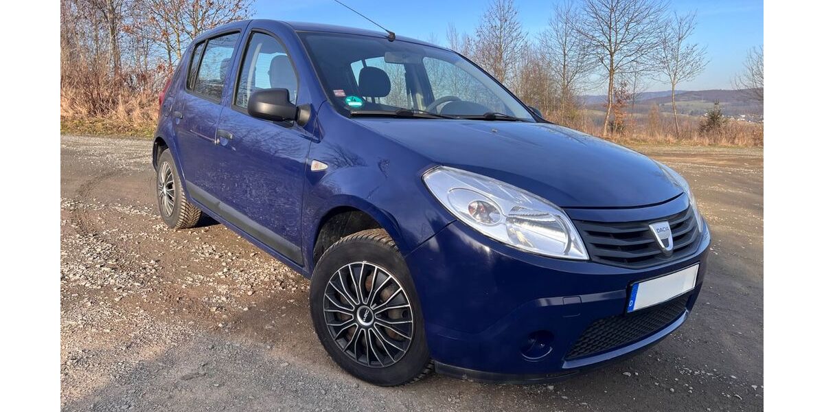 Dacia Sandero 129.000 km 1.990 &euro; Siegen 57080